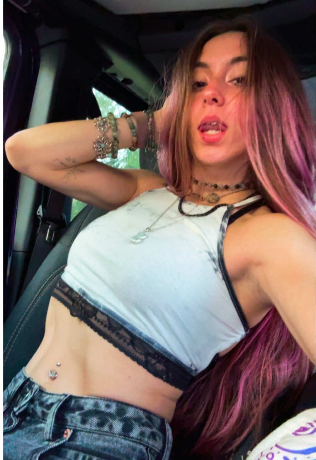 @:p