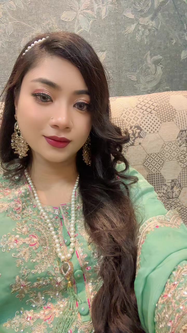 @Anika🥀