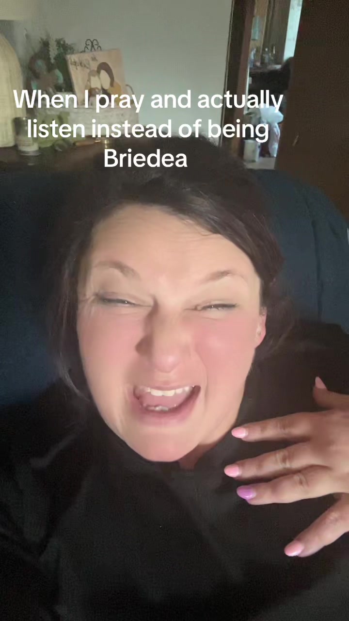 @BrieBishop