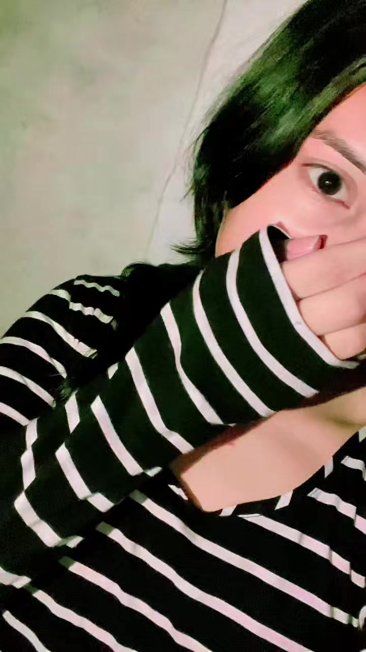 @~MANO&