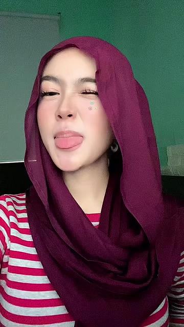 @𝒊𝑛𝒅𝑟𝒚