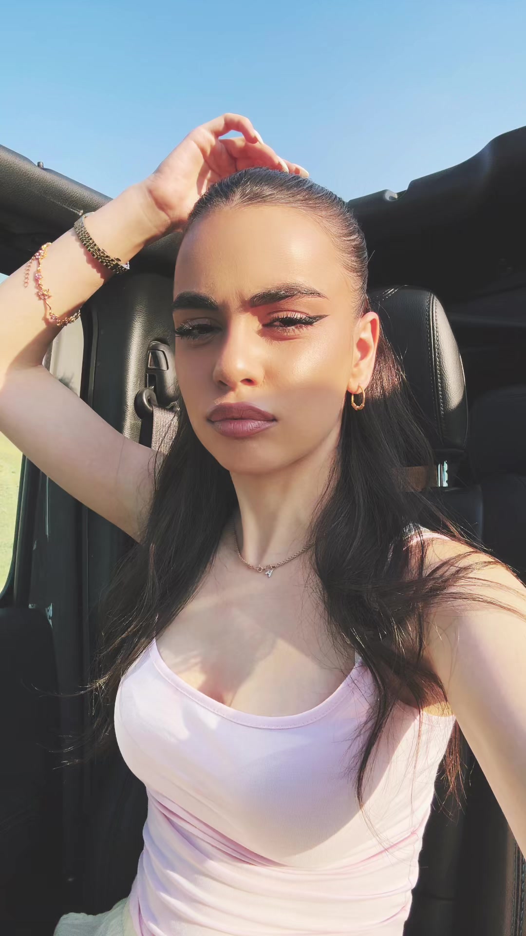 @INST:ad_ria_na__