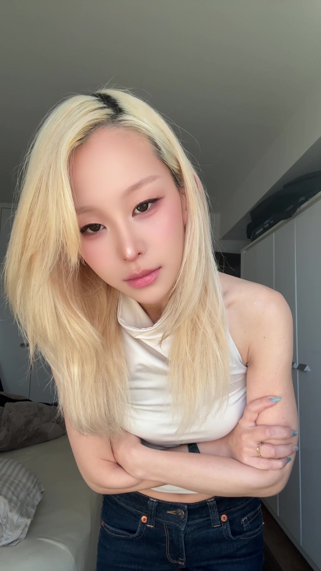 @ばに子