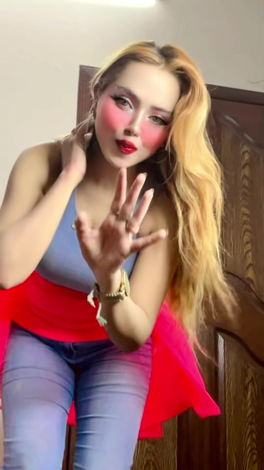 @Khawahishbutt💎