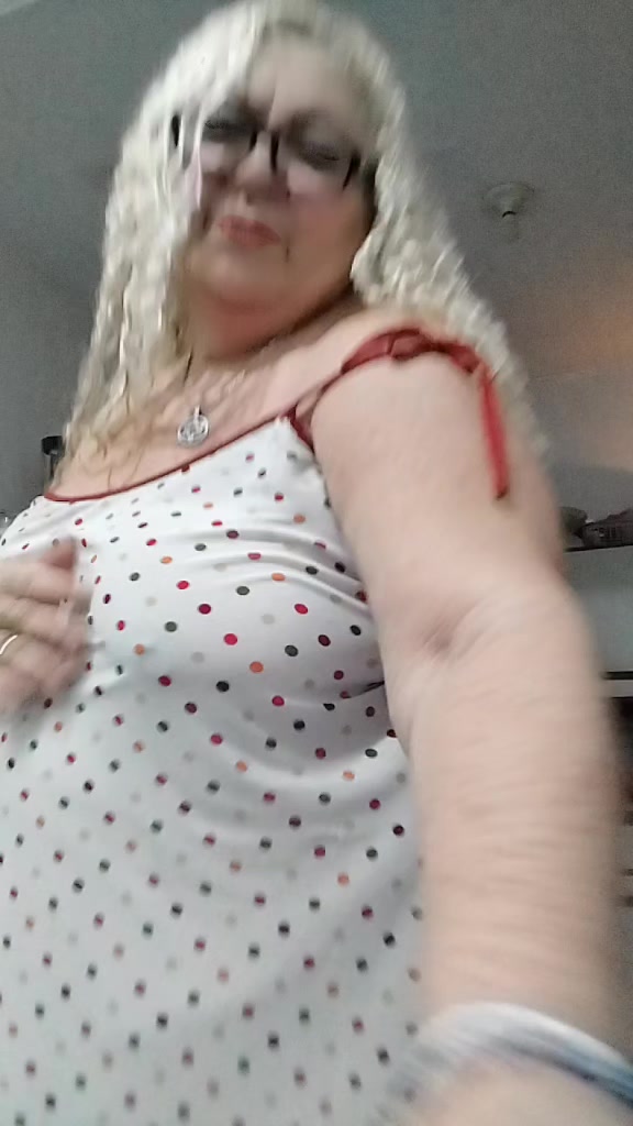 @＠꧁🌸LOIRADOTIKTOK🌸꧁