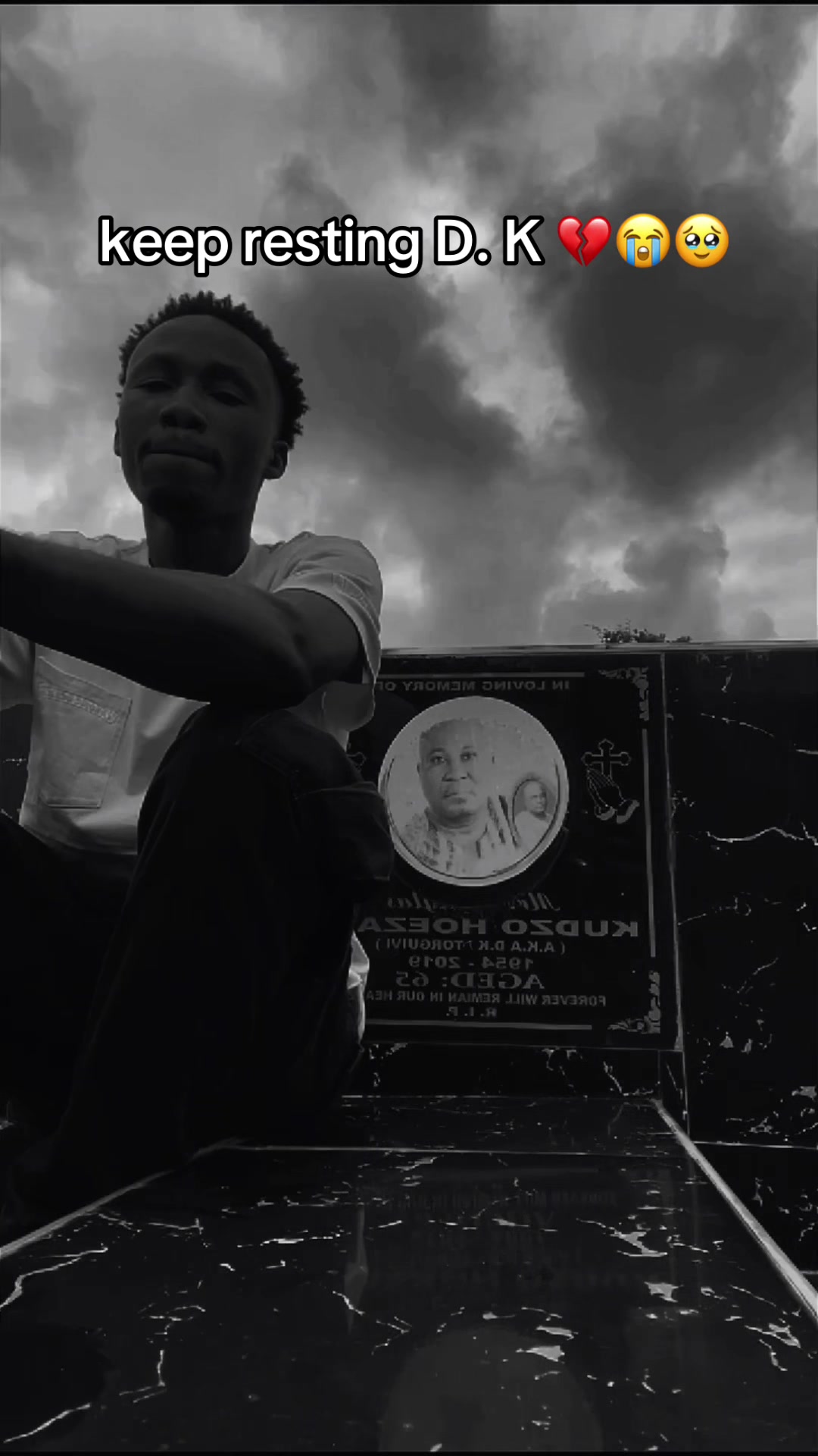 @BIGGEST HOEZADE 🕊️🫶🏿