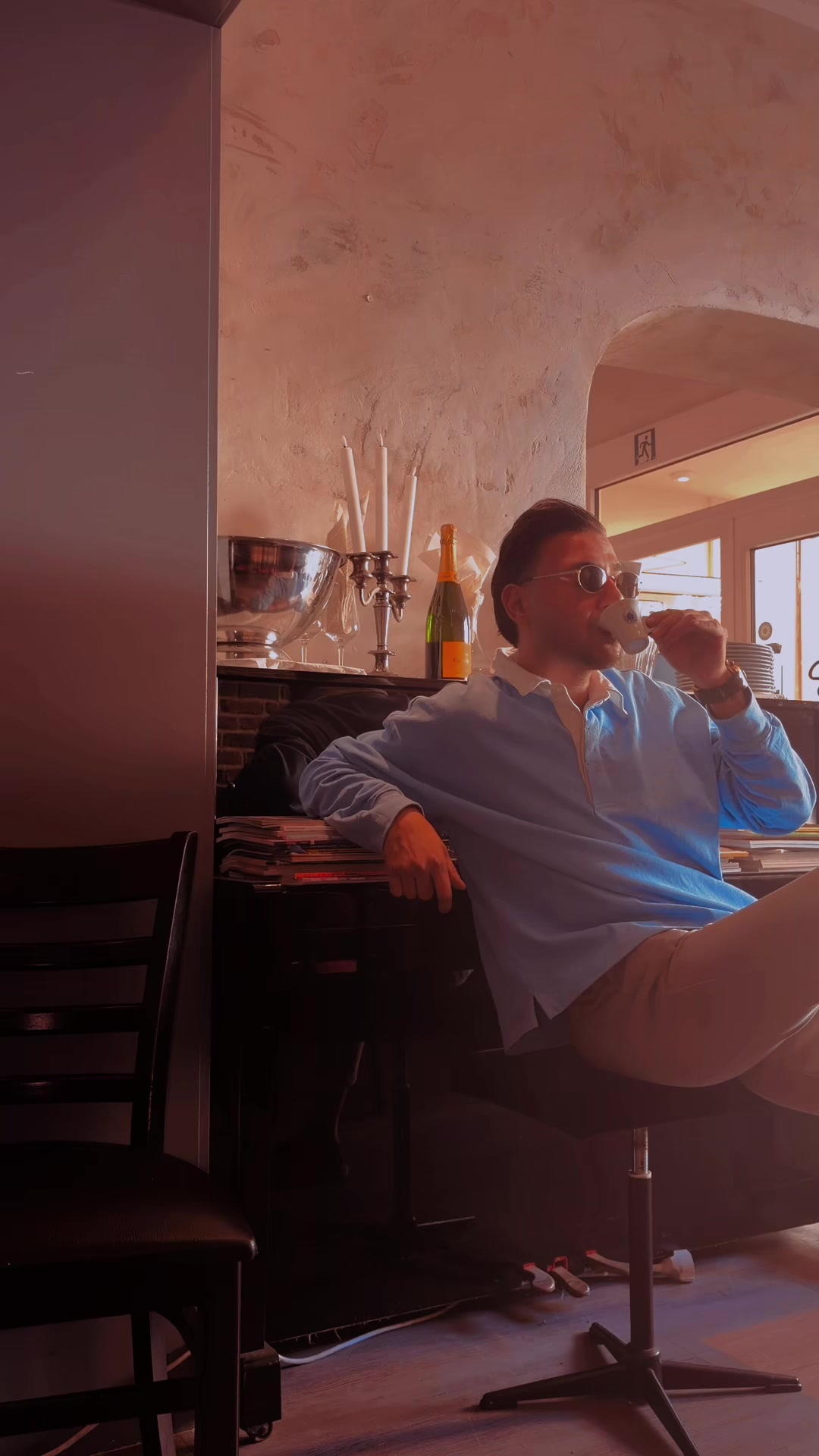 @Leo der Junge mit dem Espresso