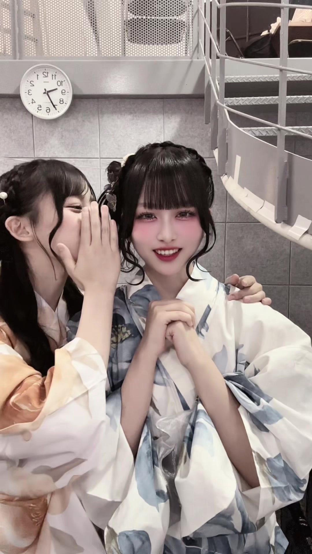@澪織にいな
