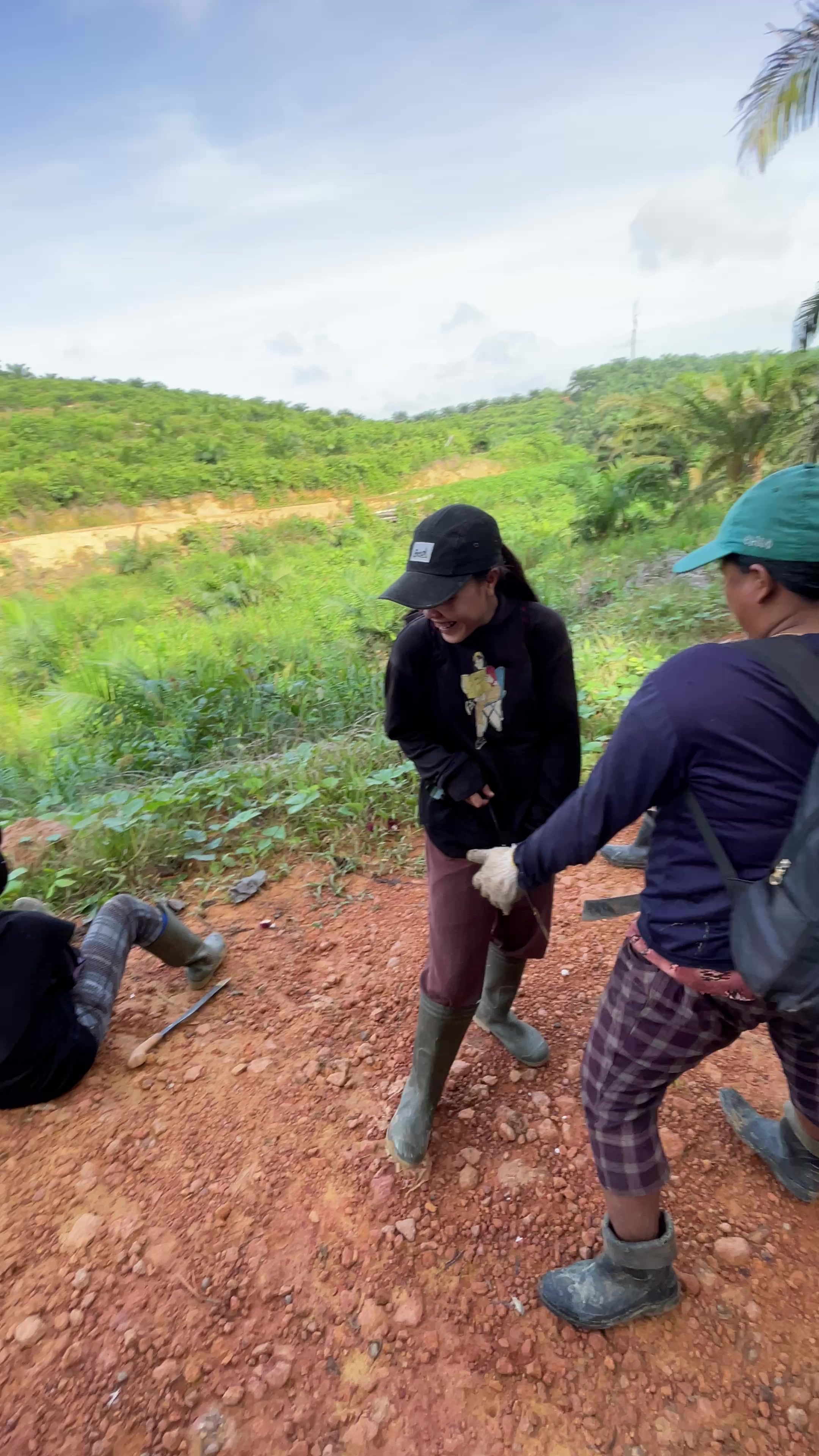 @W…🦋