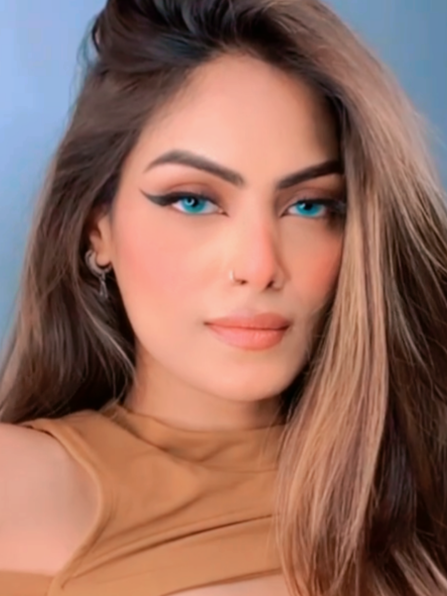 @🦋🧚♀️Rukaiyakhan🧚♀️🦋