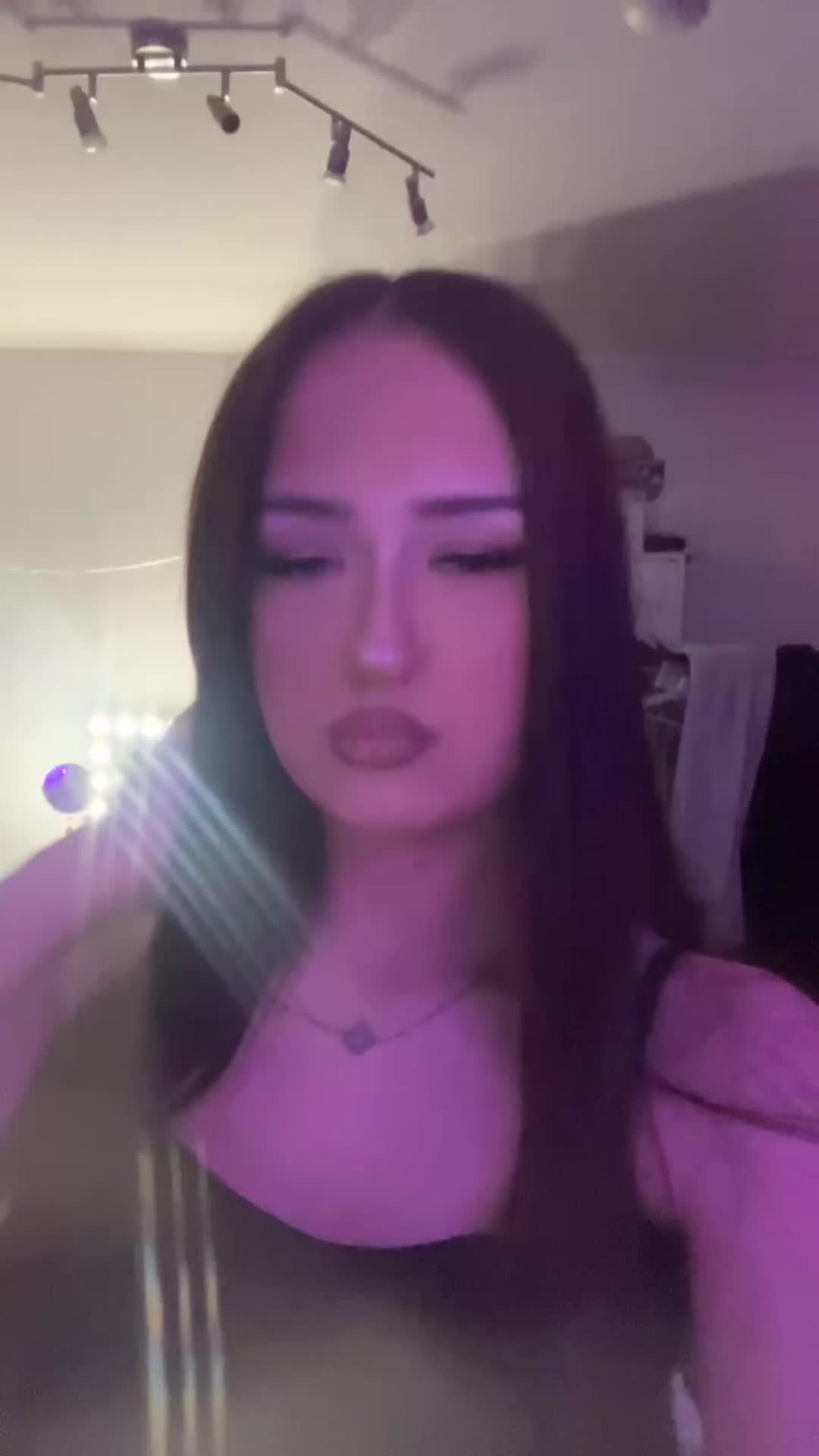 @fiona