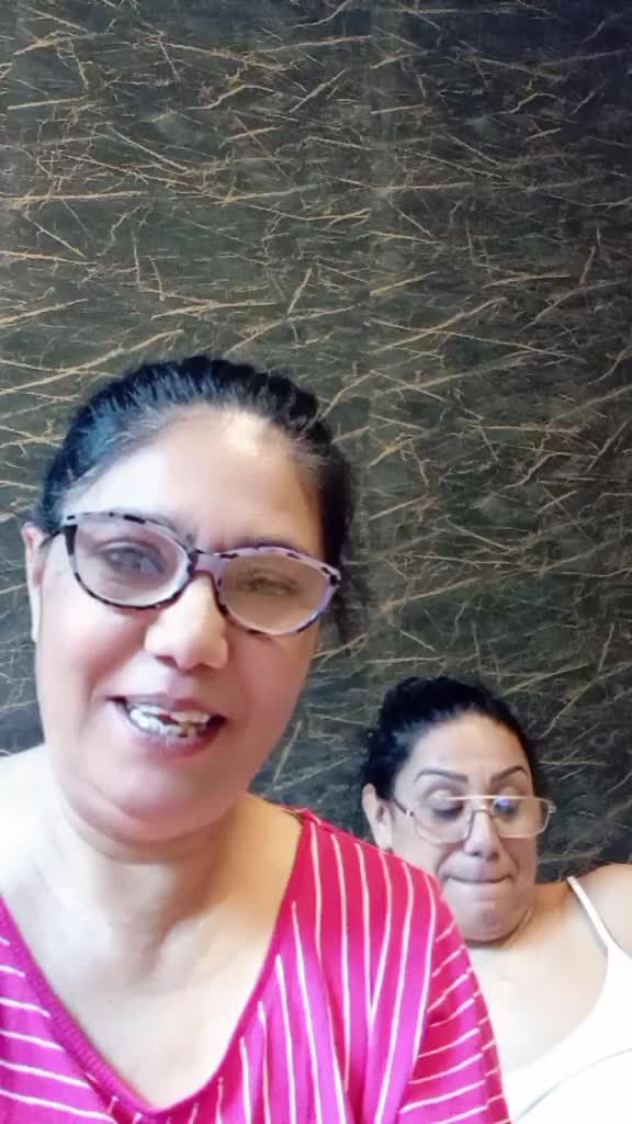 @veronica12