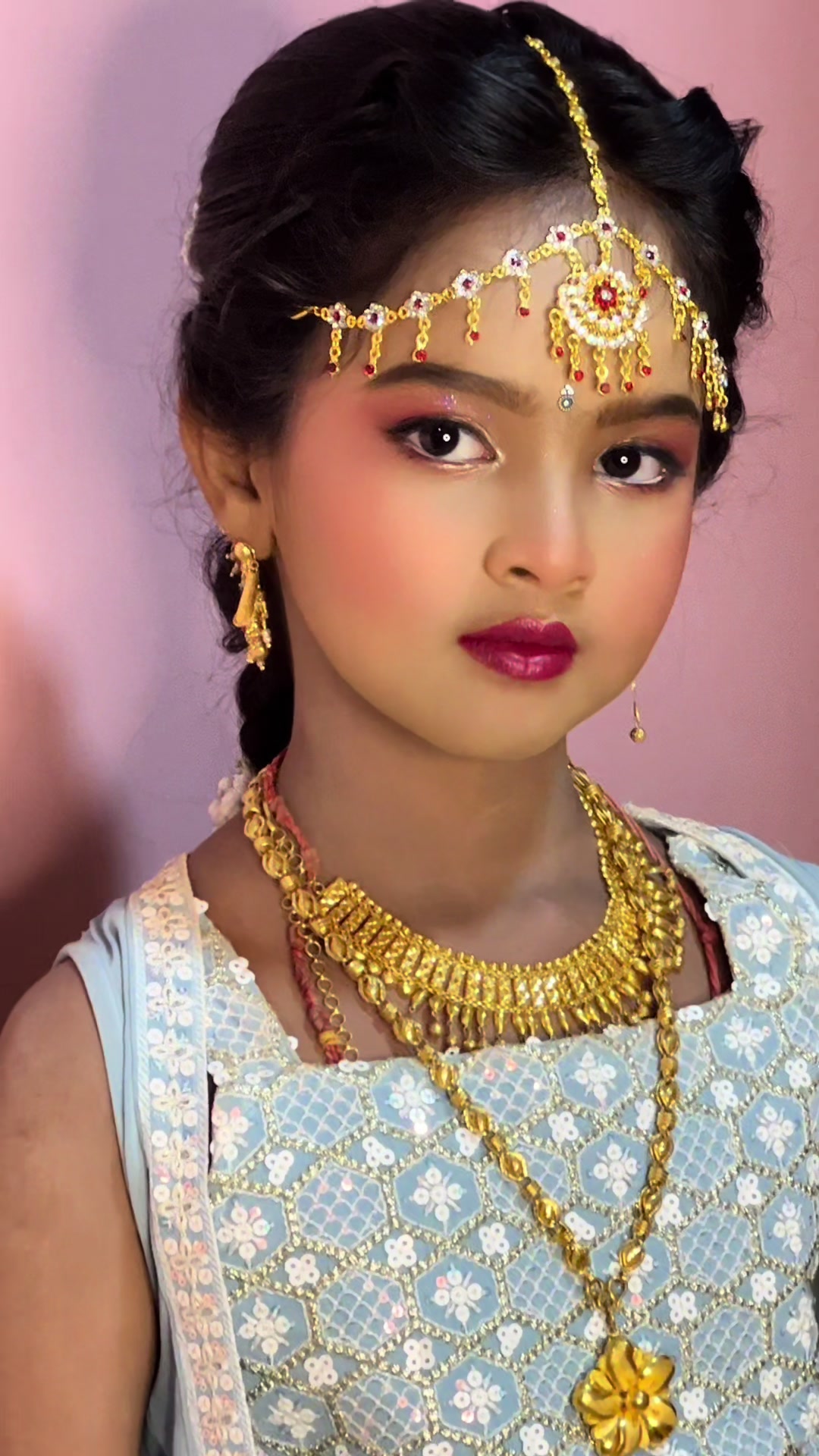@🦋MUA💄𝕊𝕨𝕖𝕖 𝕋𝕦 👑 🇲🇲