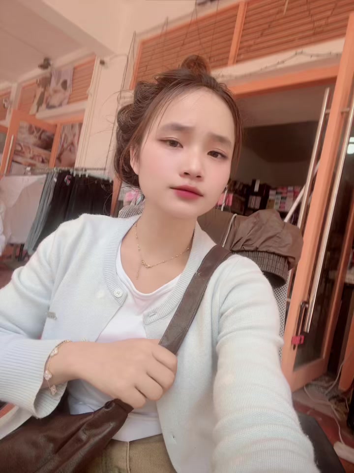 @ລານີນ້ອຍ. 😘😍