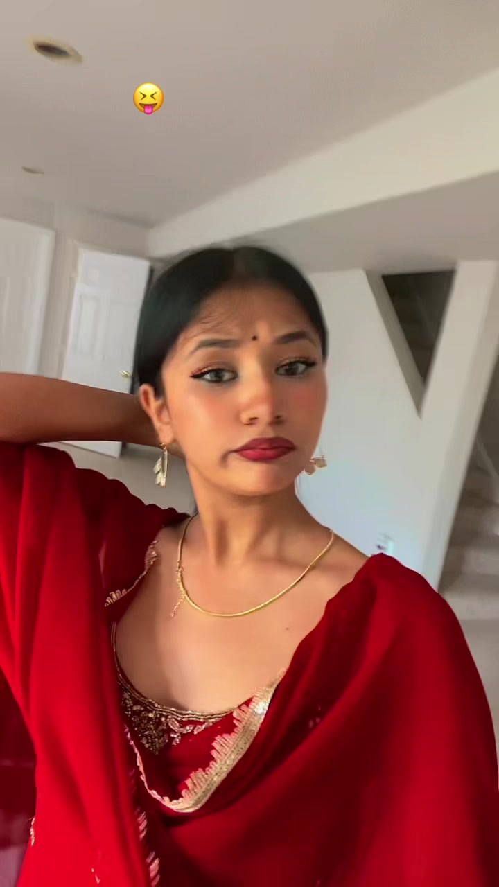 @Diya_🦢