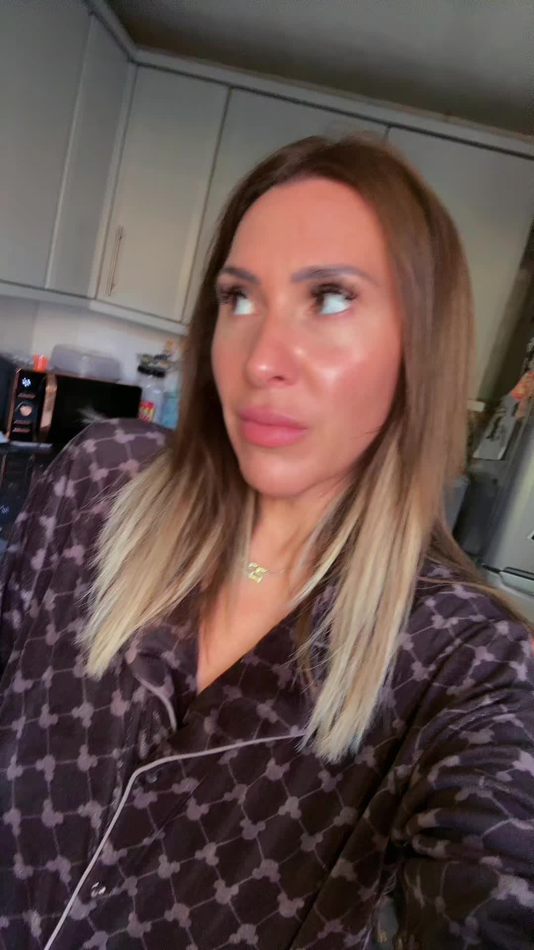 @Del♥️🧿