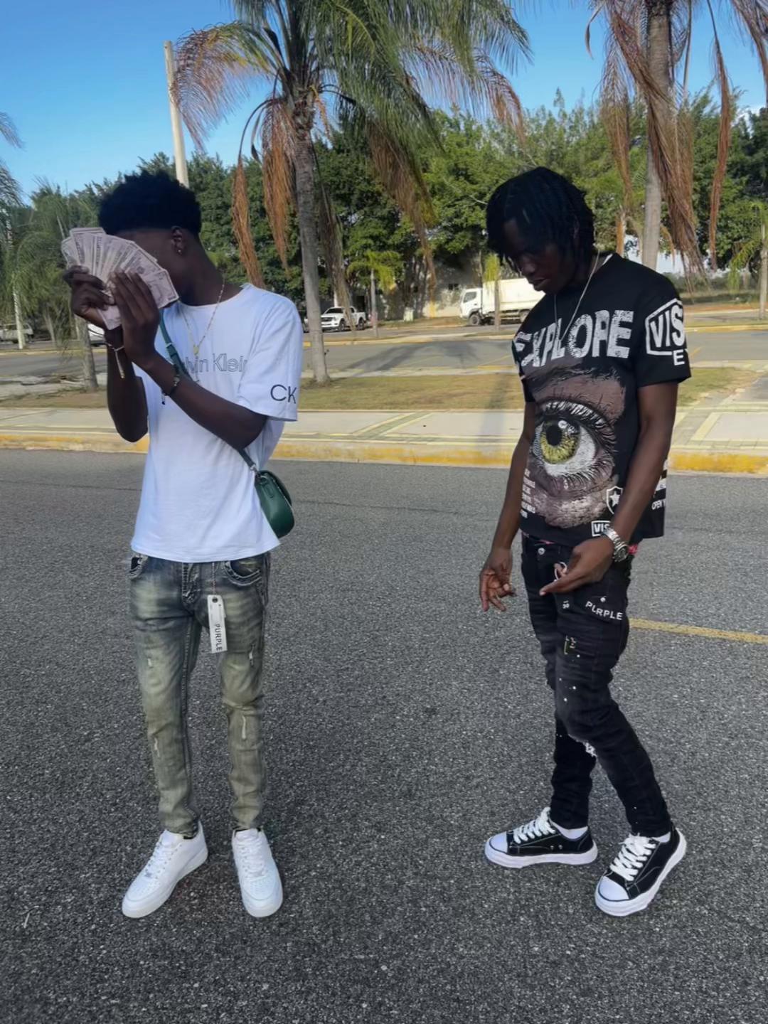 @young pirate🏴☠️🛍️