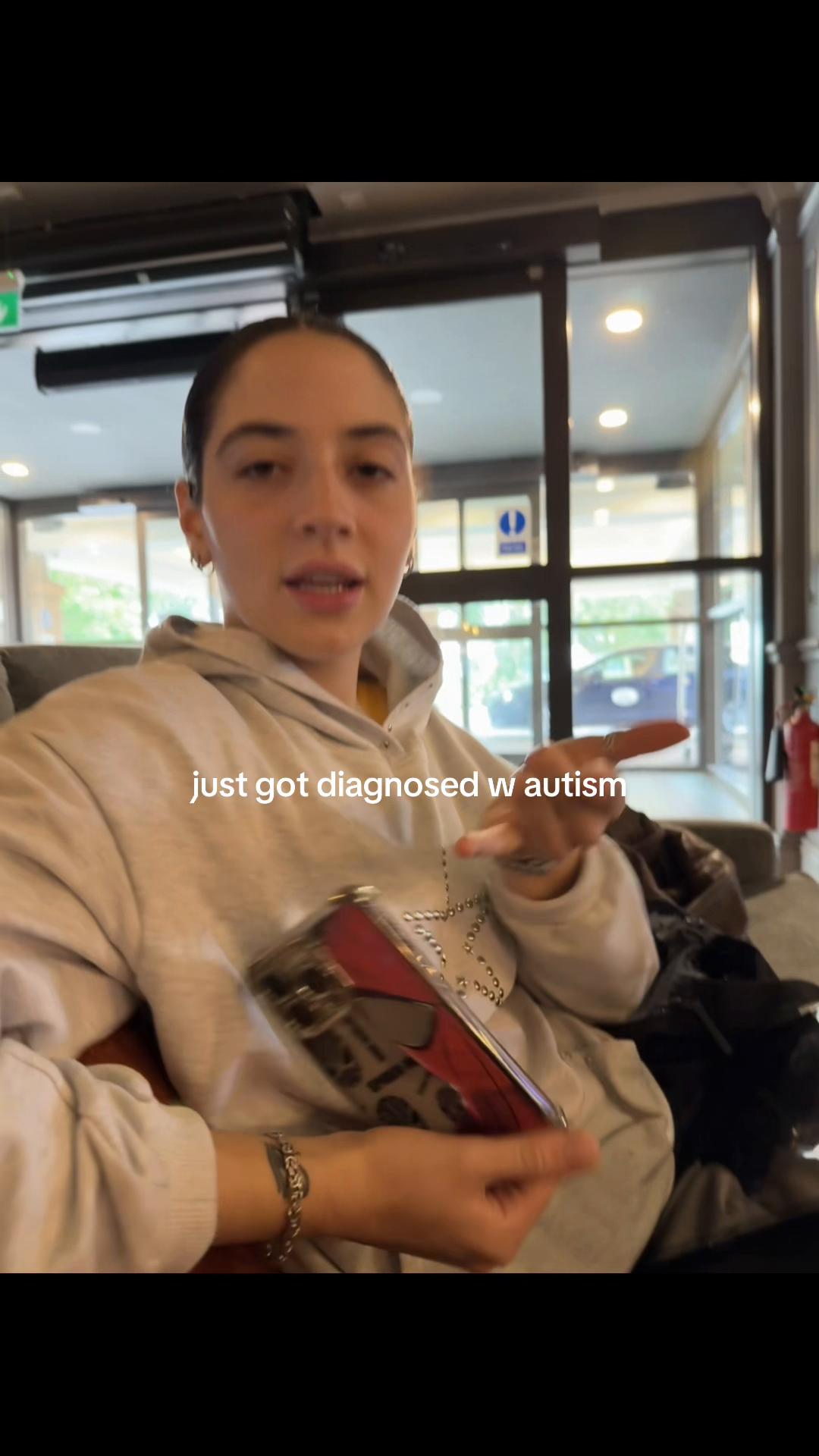 @laura ⚢