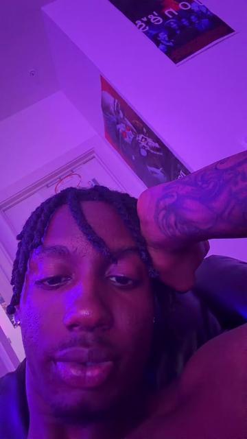 @6’5 Cinnamon Stick🕷️