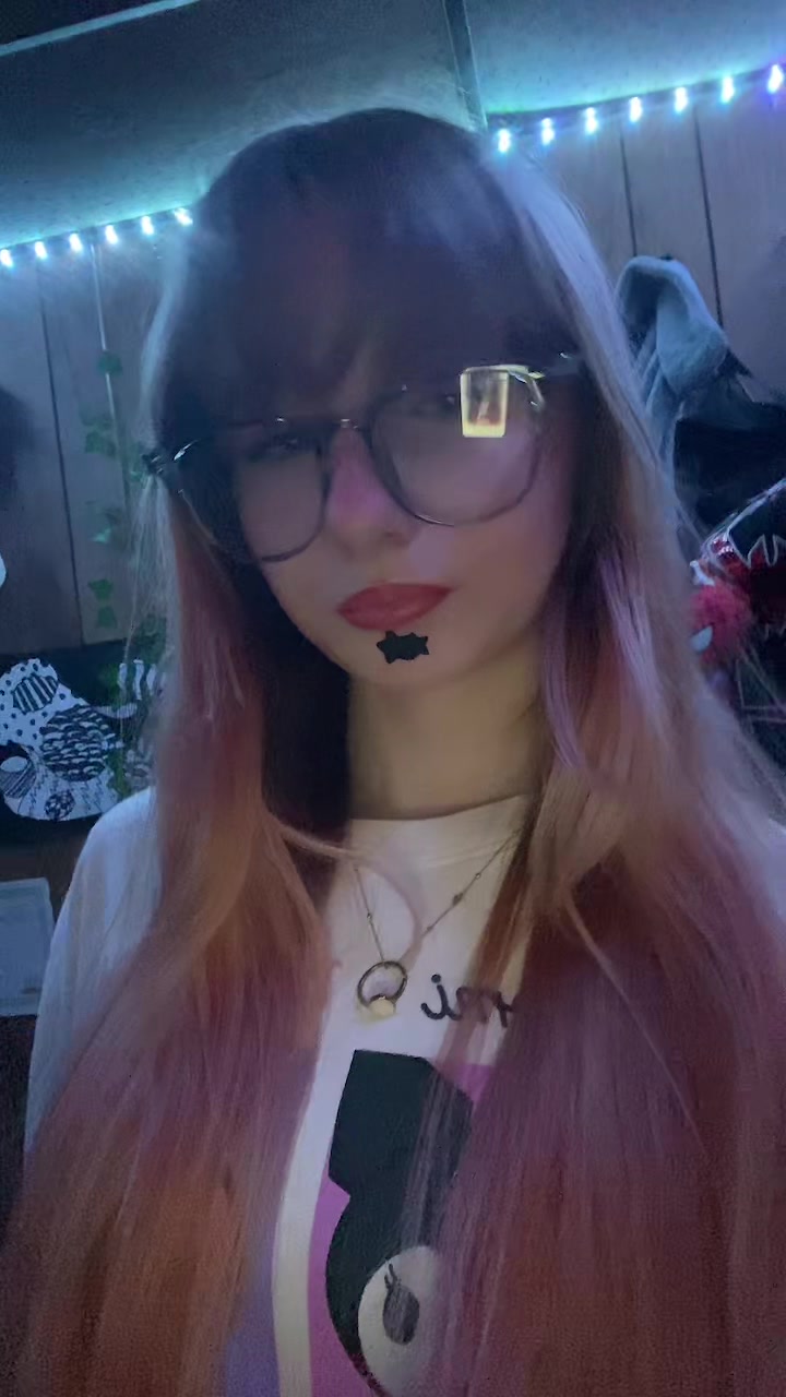 @Nieava