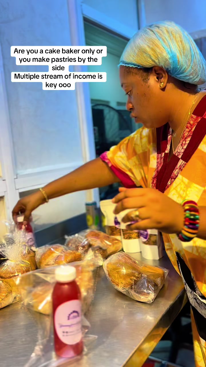 @mbs_cakes_pastries