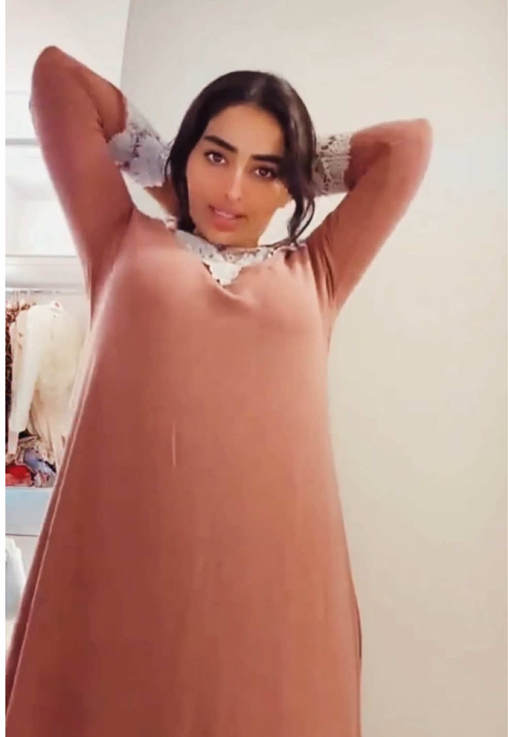 @ℝ𝔼𝔼𝕄 🦋