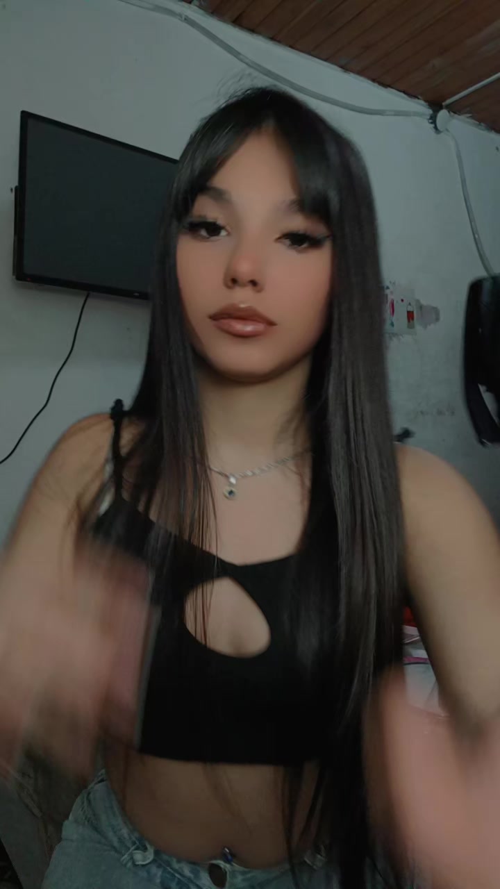 @melyabril_