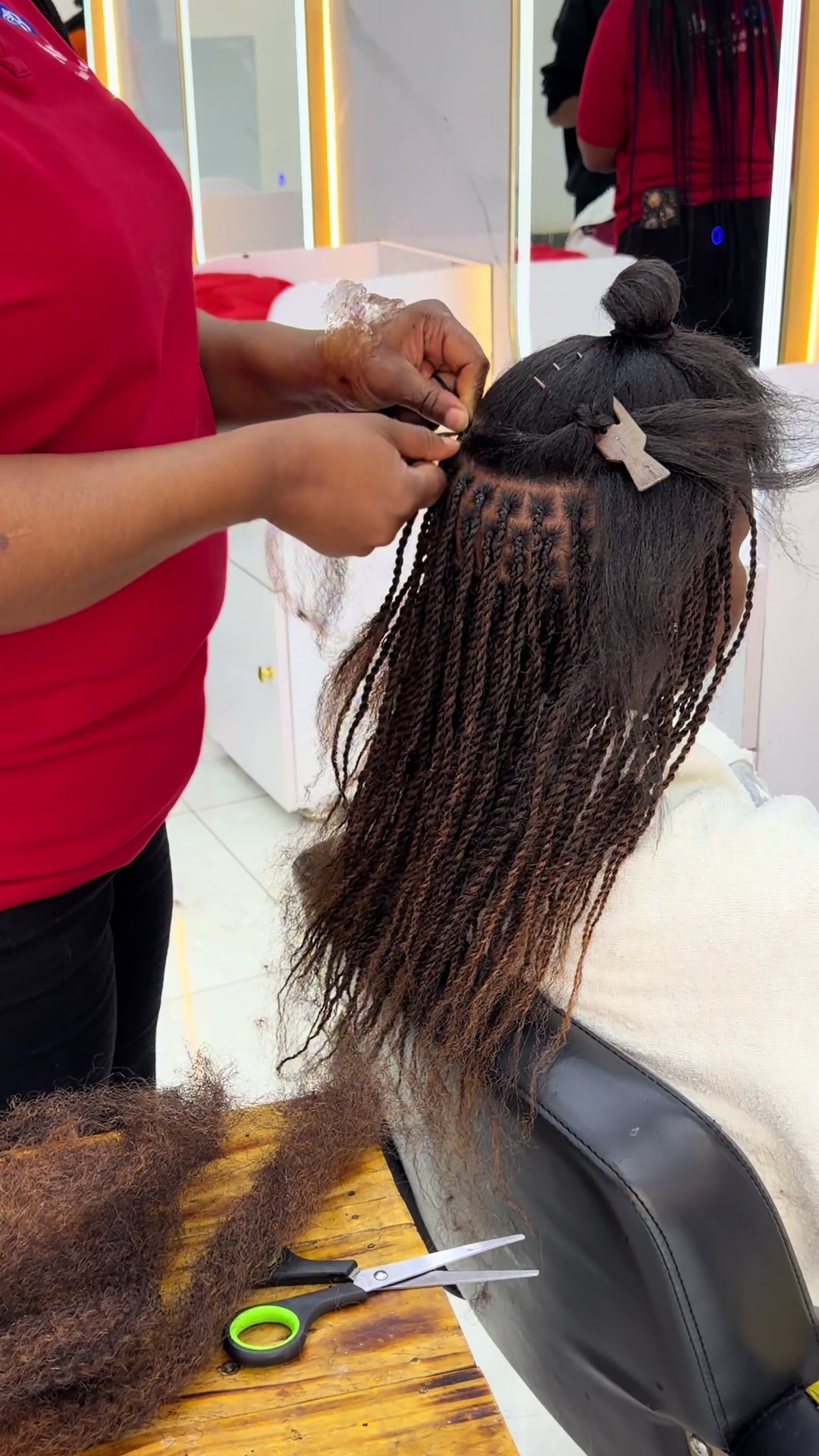 @GEECURLYSALON ROYSAMBU backup