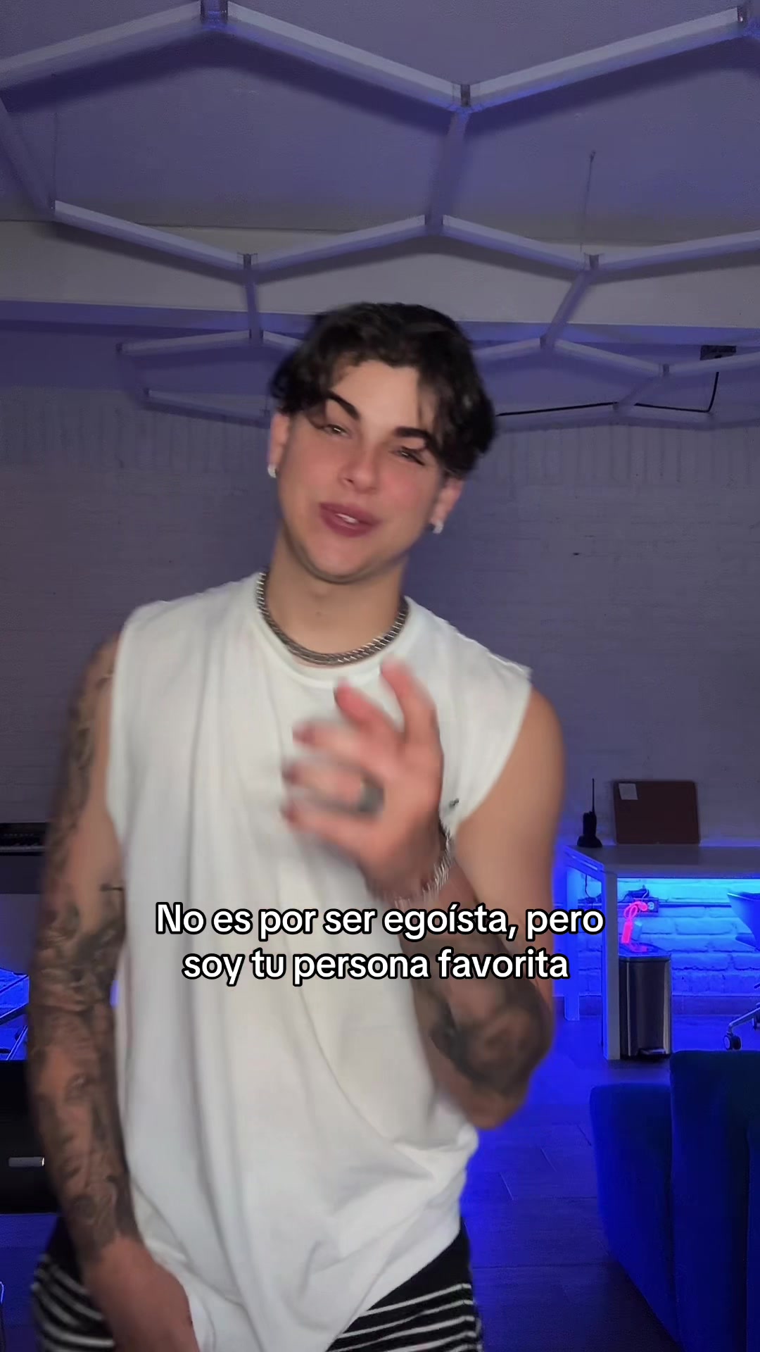 @Elísant