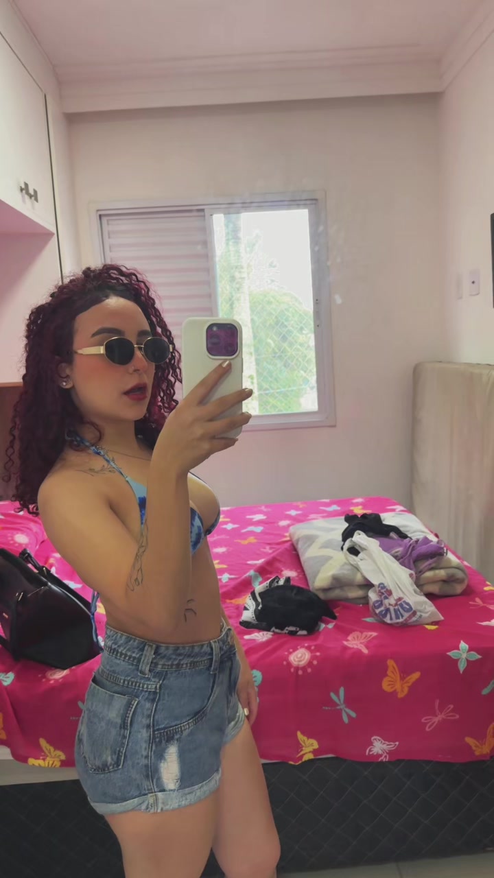 @Julia Moura