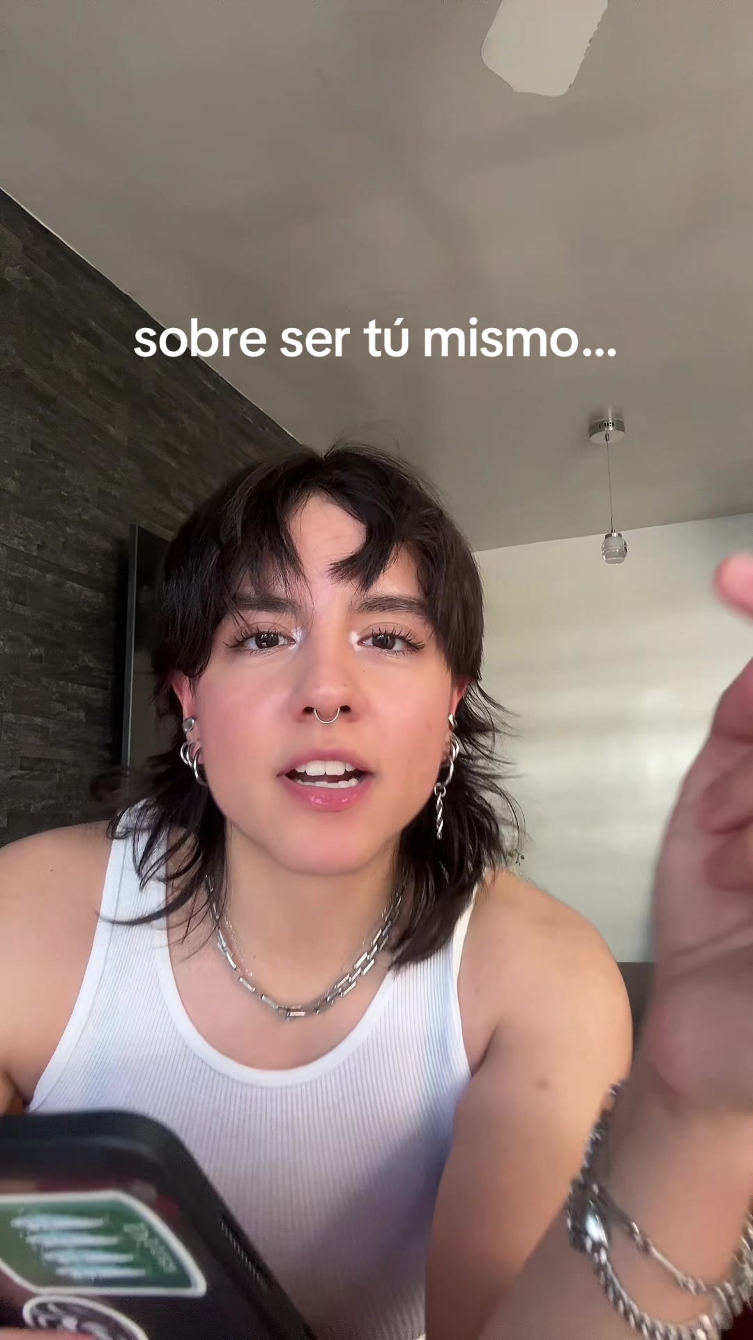 @fiona_acosta