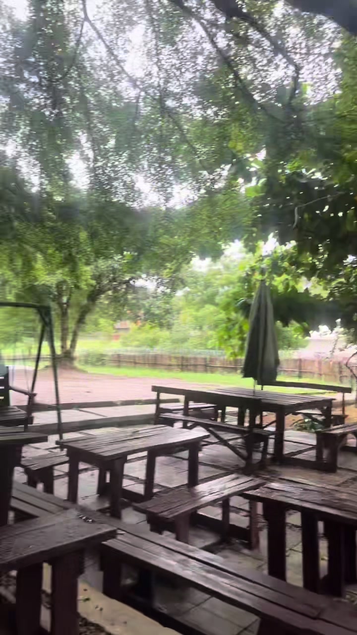 @𝑚𝑜𝑚𝑚𝑦
