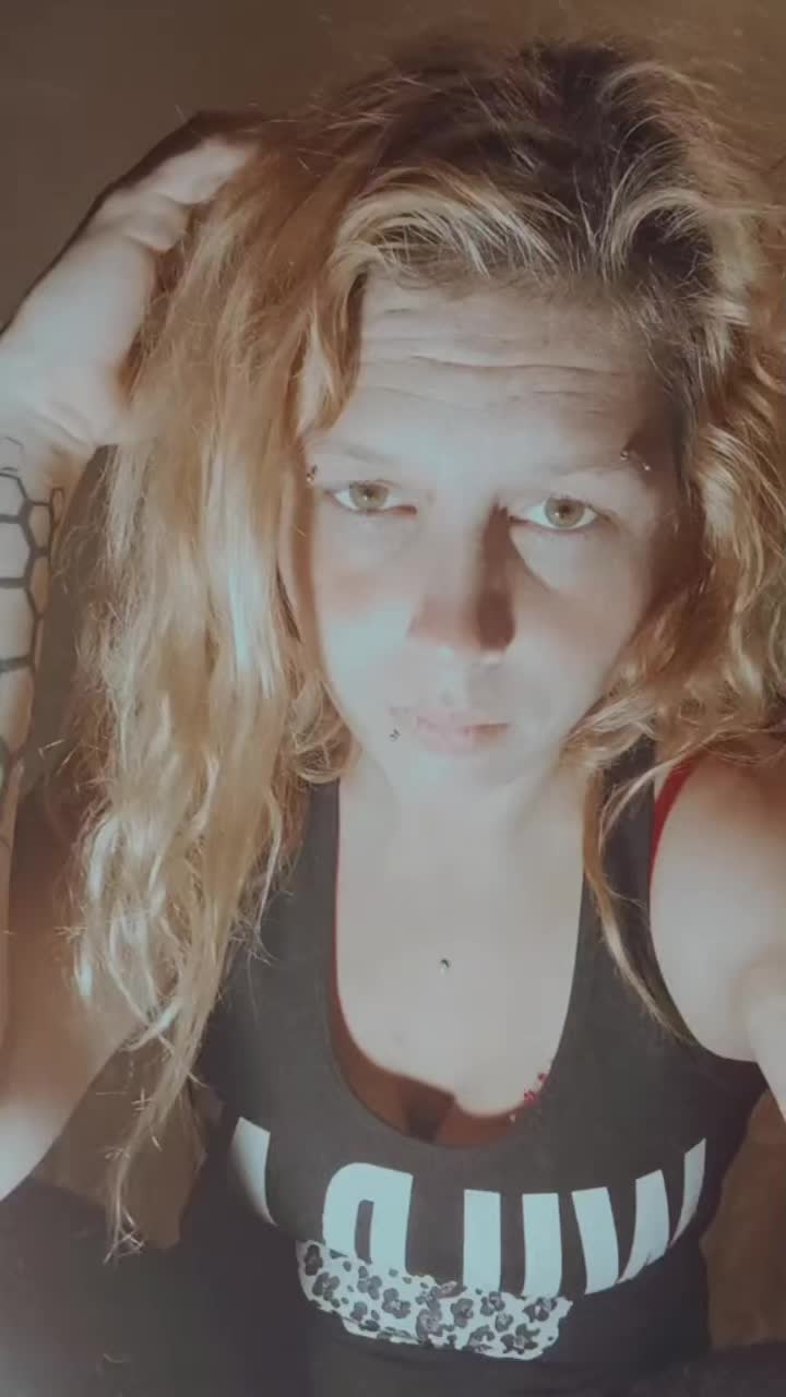 @RuthLessQueen