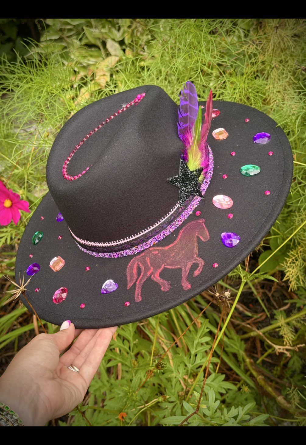 @Equestrian |🦄 Mom