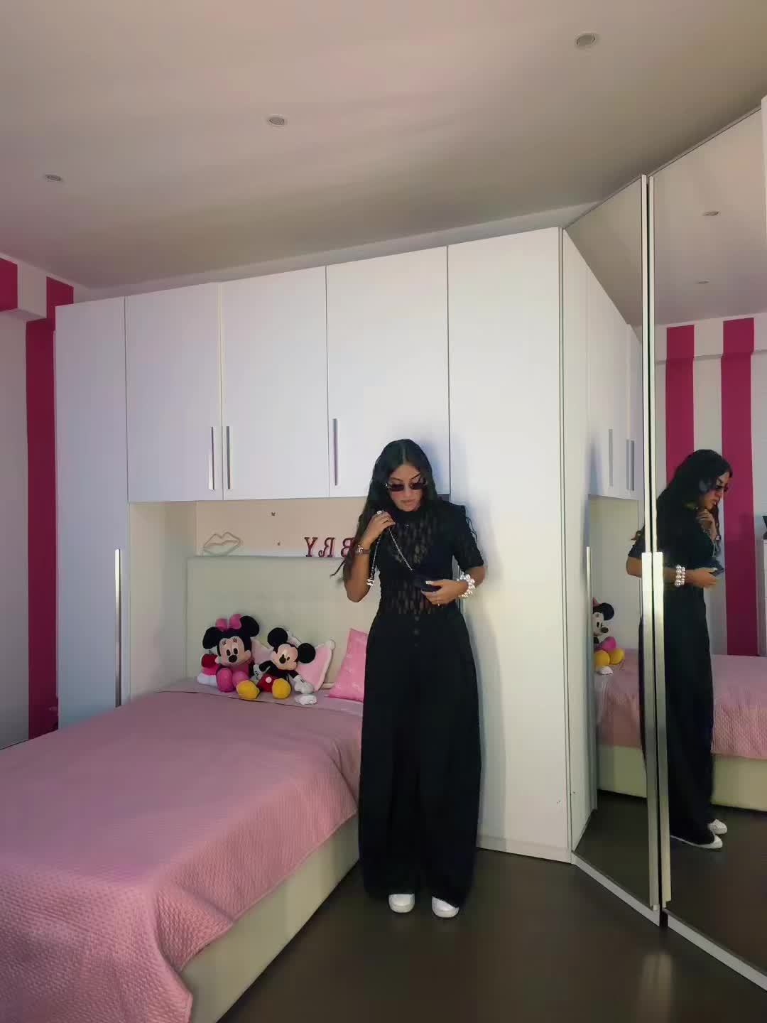 @Sabr&yacute;_Caruso
