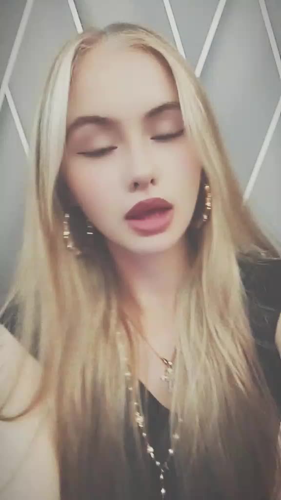 @Szmytka