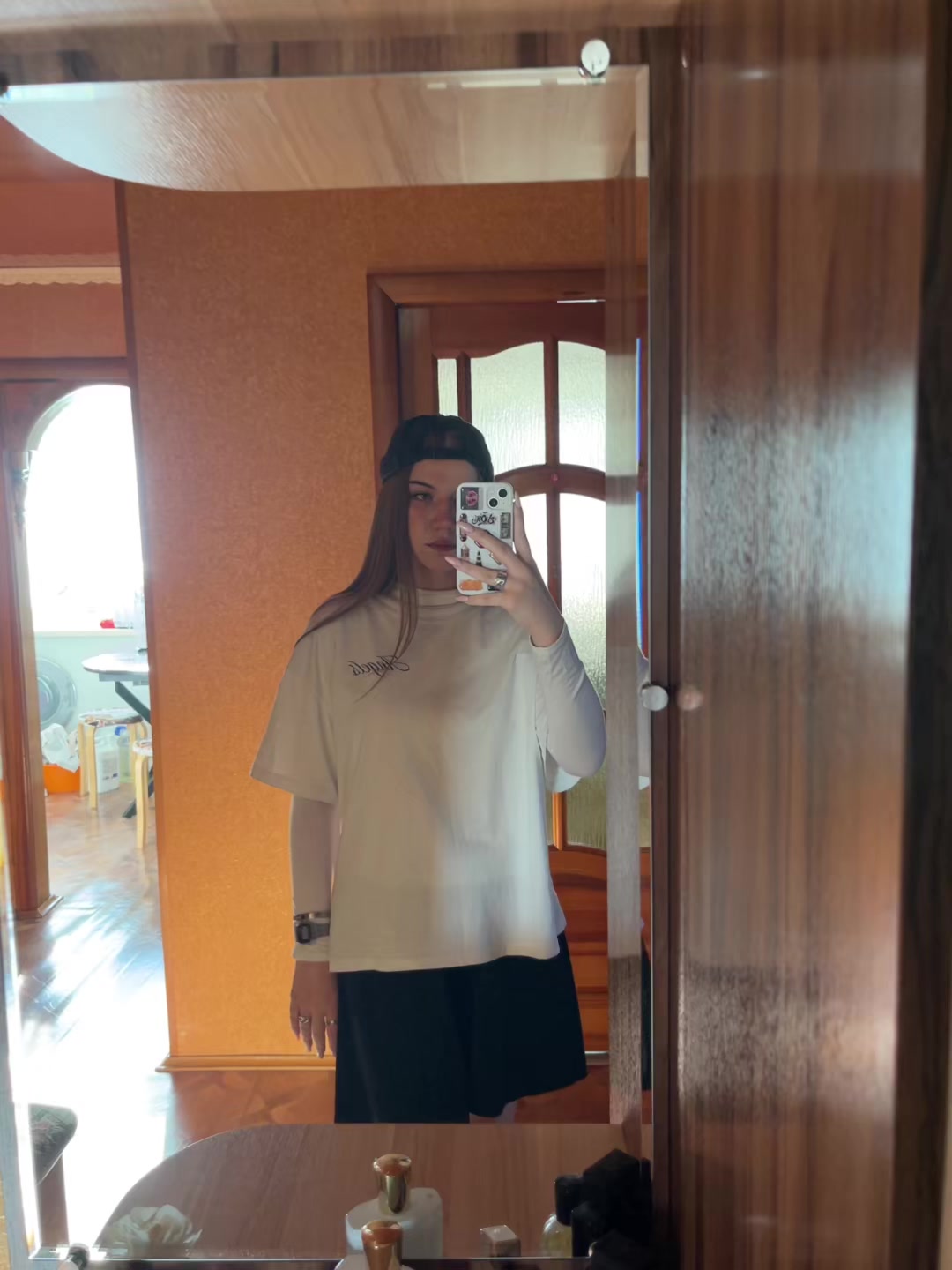 @эм