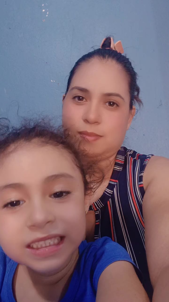 @Lorena Carcamo🕷