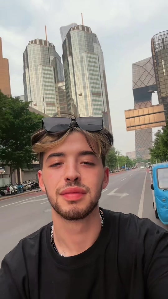 @Oussama🇨🇳