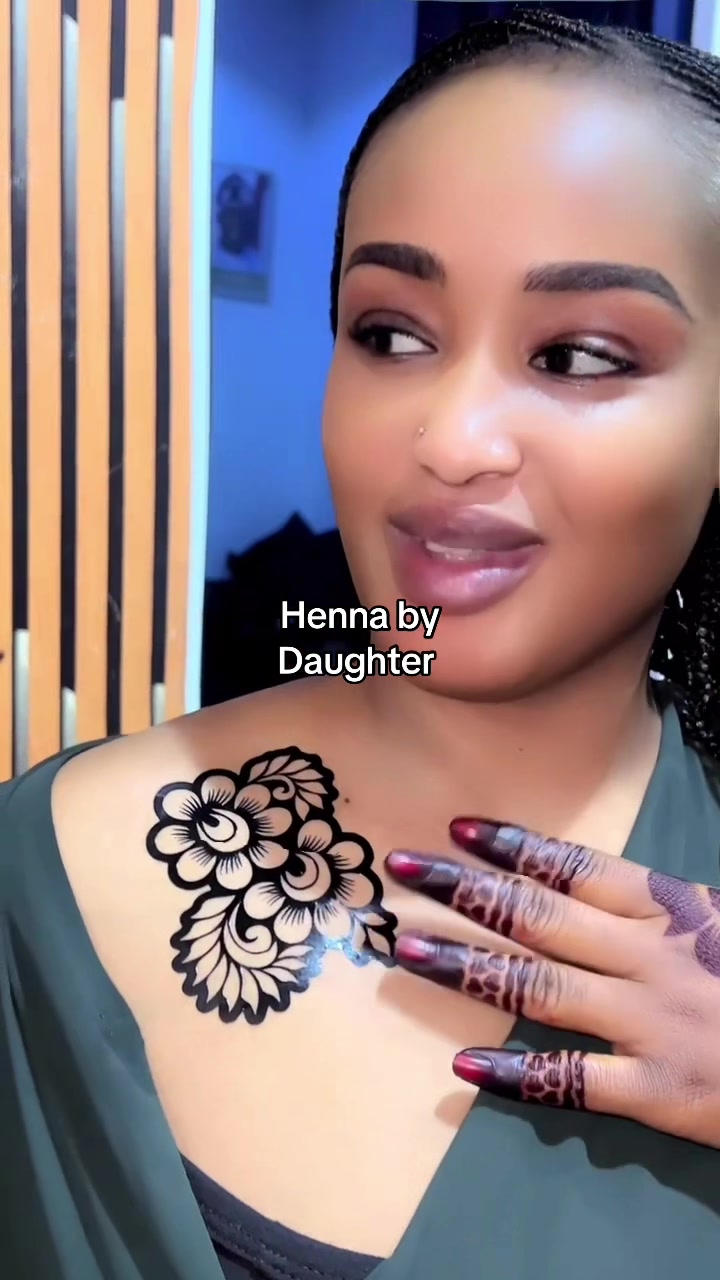 @hennabydaughter2