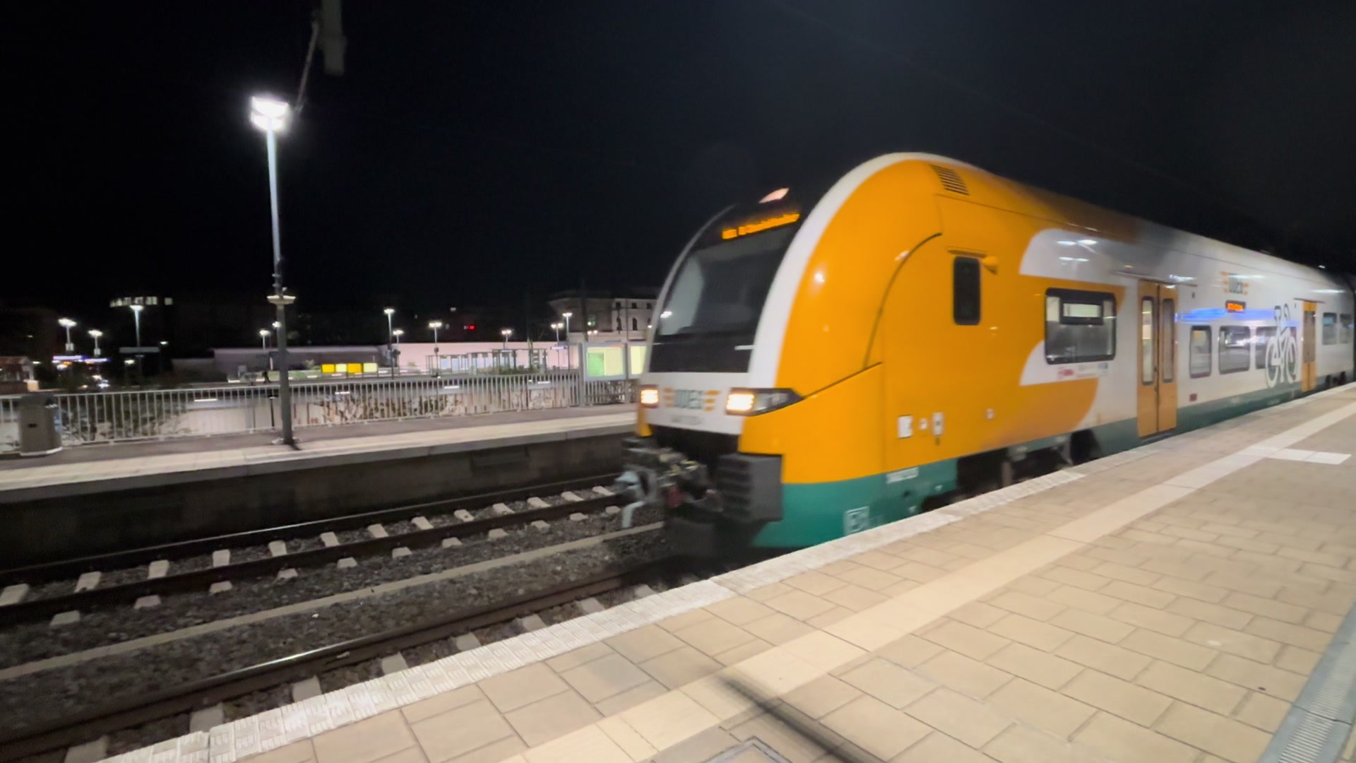 @Trainspotter_BVB🖤💛