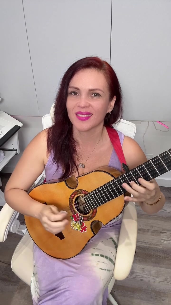 @lacuatrista