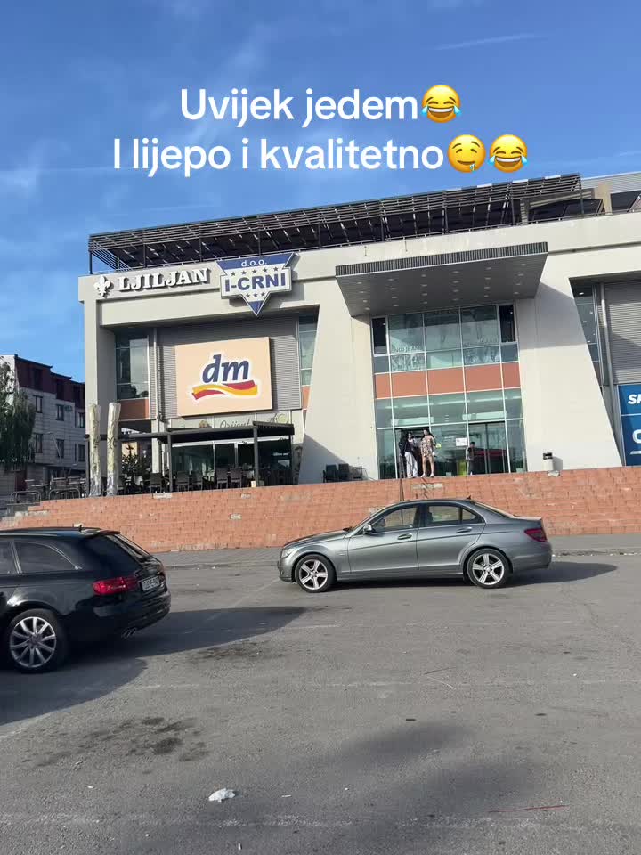 @Viktorija🍀