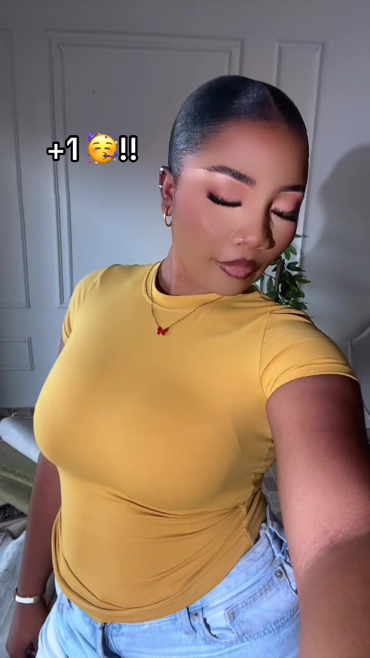 @Lizzy🛍️🛒