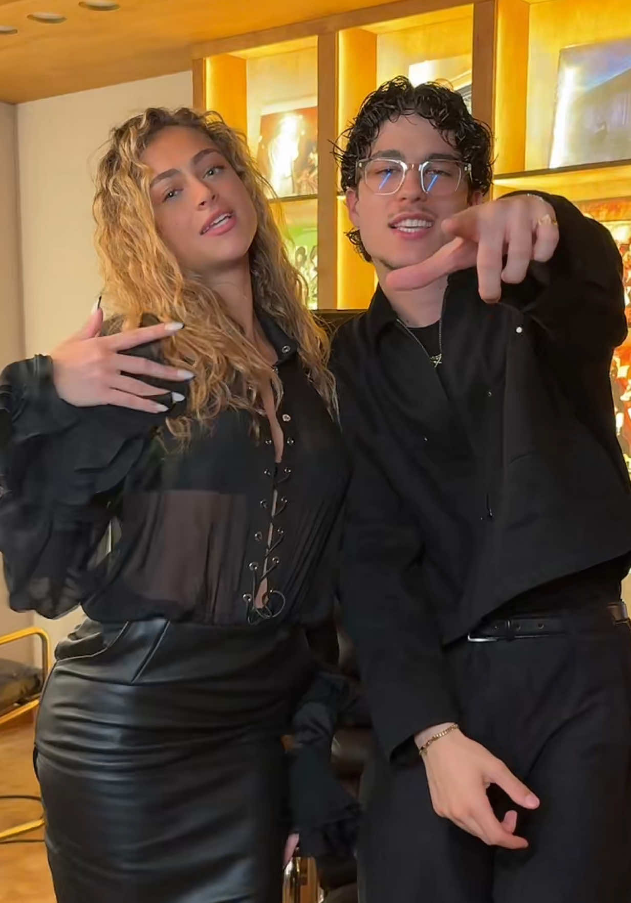 @DAKEEZ