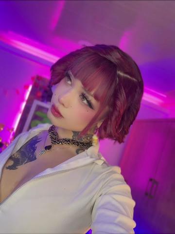 @Cute_loree