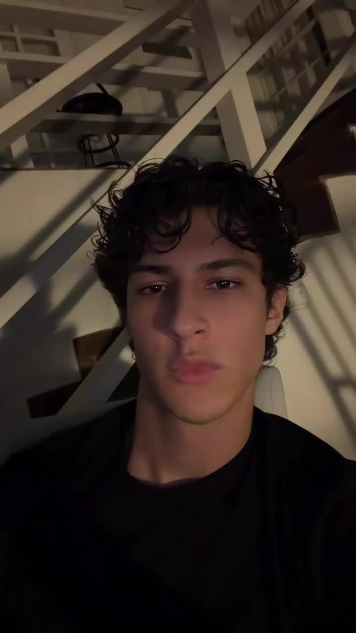 @marcushullaster