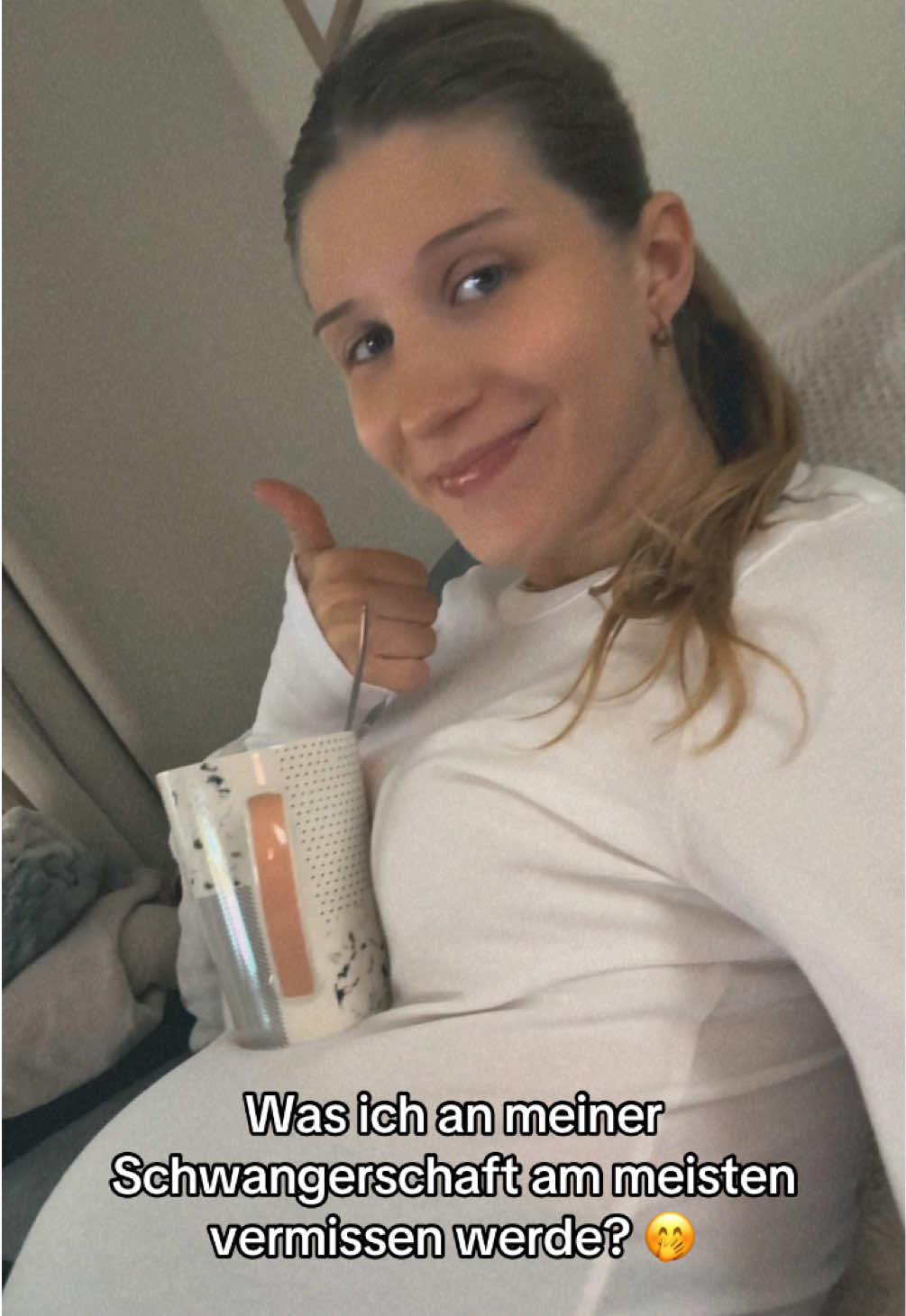 @𝓛𝓪𝓻𝓪 W.