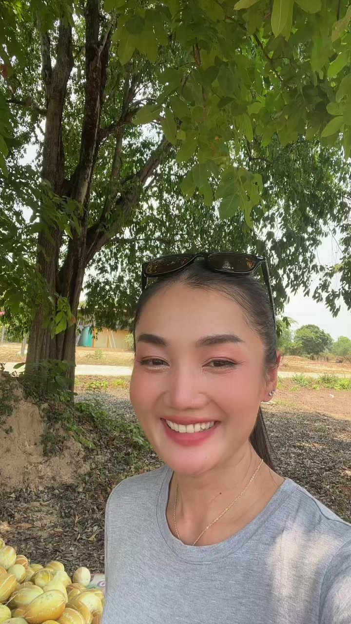 @มาดามเปิ้ลร้อยเอ็ด