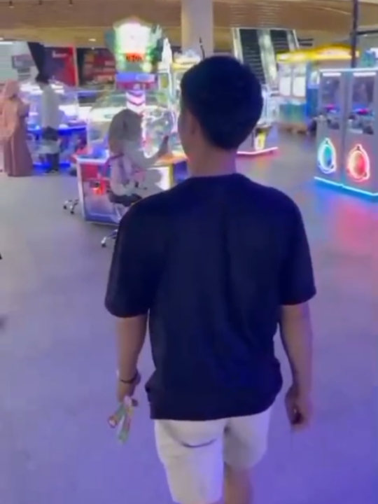 @Akun tiktok Bertiga